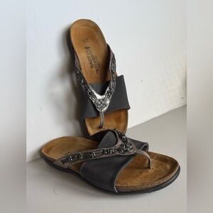 Naot Women's Gray-Silver Sandals Size 41 - US size 9